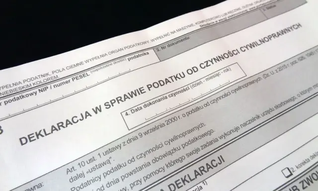 Deklaracja podatkowa PIT. Osoba prywatna dokonująca zakup samochodu za gotówkę powyżej 15000 zł.